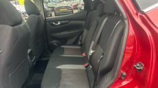 Nissan Qashqai 1.3 DiG-T N-Connecta 5dr Petrol Hatchback